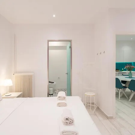 Peaceful Urban Oasis Apt In